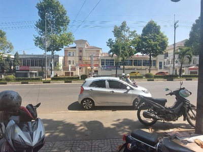 Cho thuê kinh doanh lâu dài số 187 phạm văn đồng, tp pleiku. 2