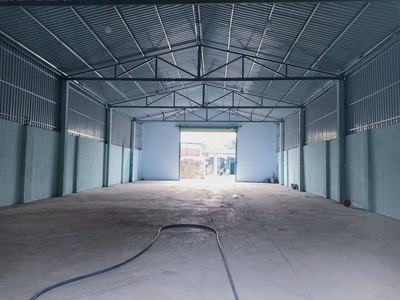 Cho thuê kho 500m2 tại Lê Văn Hiến mới xây - GIÁ TỐT CHỈ 24 TRIỆU  0