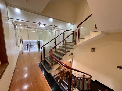 Cho thuê nhà khu phân lô Văn Cao, DT: 90m2, 4 p.ngủ. 6