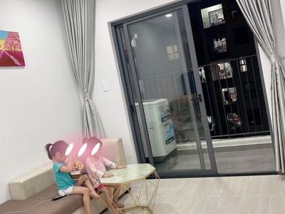 Chính chủ cần bán gấp căn hộ 2pn bcons plaza - view sg tầng trung 3