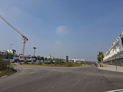 Bán nhà phố 5 tầng Central Riveside đối diện nhà ở xã hội Vinhomes Thanh Hóa 2