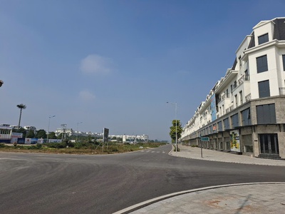 Bán nhà phố 5 tầng Central Riveside đối diện nhà ở xã hội Vinhomes Thanh Hóa 3