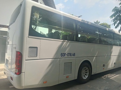 Xe Hyundai Universe Modern S 47 chỗ, sản xuất năm 2021. 1