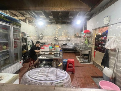 Giá tốt - chính chủ sang quán lô góc 2 mặt tiền tại phường linh xuân, tp thủ đức 0