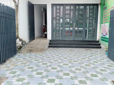 Cho thuê nhà nguyên căn mặt tiền đường lã xuân oai phường long trường, quận 9, tp hồ chí minh 1
