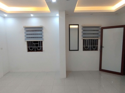 Kim mã-ba đình diện tích 30 mét, 4 tầng, ngõ rộng 3 mét, cách ô tô tránh đúng 20 mét, sổ đỏ chính 1