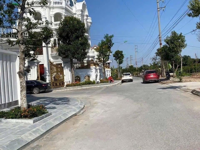 Bán lô đất biệt thự mặt phố Võ Văn Tần, ph Tân Bình, TP HD, 245.06m2, mt 10m, view sông 0