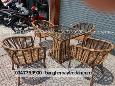 Bàn ghế cafe để ngoài trời tone vàng nâu thanh lịch 4