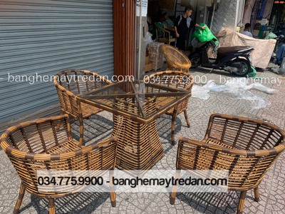 Bàn ghế cafe để ngoài trời tone vàng nâu thanh lịch 7