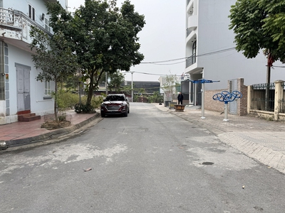 Chính chủ bán 60m2 đất TĐC Đông Dư, Bát Tràng. Đường ô tô tránh vỉa hè, view thoáng mát 2