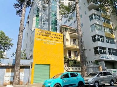 Cho thuê nhà 210A Trần Bình Trọng, P4, Q5. 5 tầng, Dt 550m2 có thang máy chỉ 60tr 0