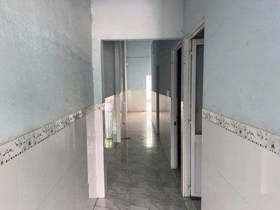 Nhà mặt tiền đường số 2, xã Hòa Khánh Đông, huyện Đức Hòa dt 124m2 3pn 1wc giá 1,35 tỷ 3