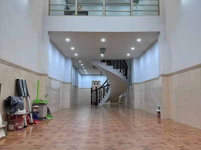 Cho thuê nhà nguyên căn tại mặt tiền Ngô Gia Tự, Phường 2, Quận 10, TP HCM 2