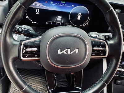 Bán xe Kia Carnival 2023 Signature 2.2D Full dầu, màu đỏ mận. 12
