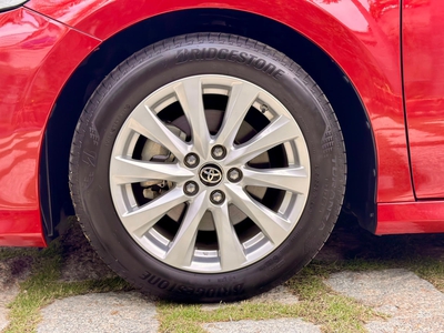 Bán xe Toyota Camry 2.0G 2021, số tự động, màu đỏ. 6