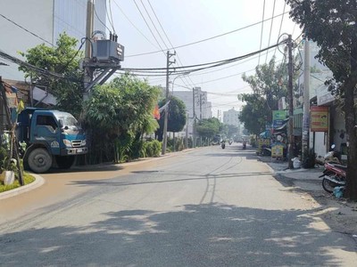 Bán nhà mặt tiền tiền lân 9 , bà điểm, hóc môn, 100m2, nhỉnh 4 tỷ. 2