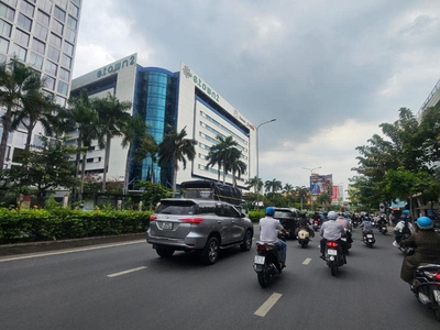 Góc 2 mặt tiền kinh doanh khu etown cộng hoà tân bình - 2 tầng 100m2 chỉ 13.7 tỷ 0