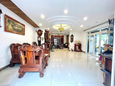 Bán nhà biệt thự đường lam sơn - ngay phan đăng lưu, 200m2, 7.3/15x22m, 3 tầng, 32.9 tỷ 0