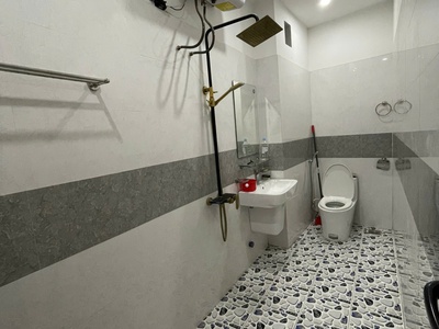 Cho thuê nhà trong ngõ thông tại Văn Cao , Đằng Giang , Ngô Quyền . Full đồ 4