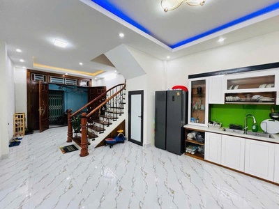 Bán nhà phố đại la- 5 tầng -45m2  mt 4m- gần trung tâm- ngõ nông, sát phố- 2 thoáng trước sau - vừa 1