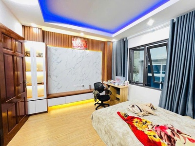 Bán nhà phố đại la- 5 tầng -45m2  mt 4m- gần trung tâm- ngõ nông, sát phố- 2 thoáng trước sau - vừa 3