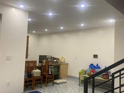 Bán Nhà 2 Tầng 1 Tum Ngõ 16 Cao Xanh,DT:71.4m2,MT:7.6m Giá Rẻ 1