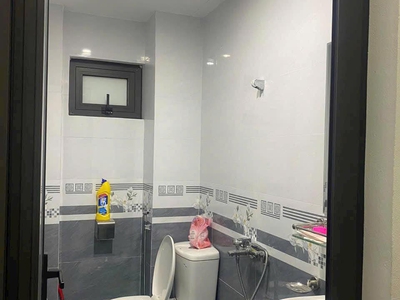 Bán Nhà 2 Tầng 1 Tum Ngõ 16 Cao Xanh,DT:71.4m2,MT:7.6m Giá Rẻ 3