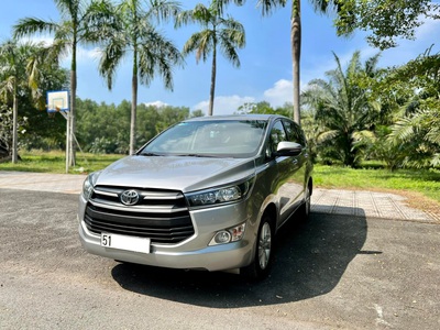 Bán xe Toyota innova 2.0E 2020, số sàn, màu bạc. 5