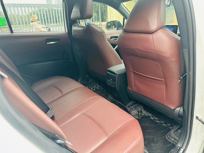 Bán xe Toyota Corolla Cross 1.8V 2023, màu trắng. 11