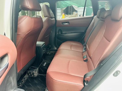 Bán xe Toyota Corolla Cross 1.8V 2023, màu trắng. 12