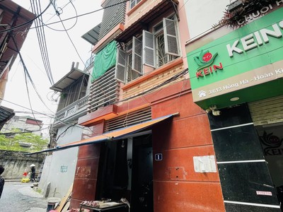 Bán nhà đường hồng hà 67/70m2 x 4 tầng, 1 nhà ra phố, gần hàm tử quan đối diện hồ hoàn kiếm, giá 1