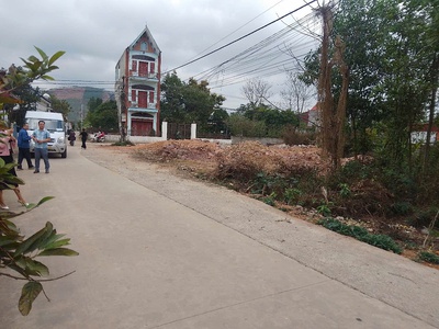 Cần bán 2 lô đất vàng đẹp ngã tư tiên nha-lục nam 1