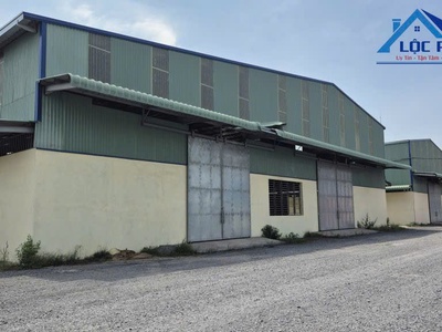 Cho thuê xưởng cao thoáng, 1300m2   1500m2, xe công vào tận nơi, giá chỉ 60 nghìn/m2 0