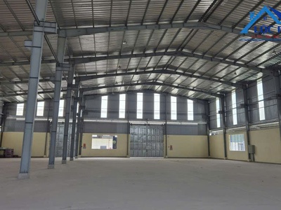 Cho thuê xưởng cao thoáng, 1300m2   1500m2, xe công vào tận nơi, giá chỉ 60 nghìn/m2 1