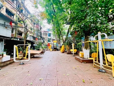 Bán nhà trung tâm quận đống đa  3pn - ô tô đỗ chân cầu thang 0