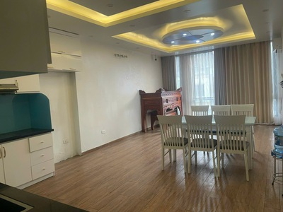 Cho thuê nhà mặt phố. phố trạm. 60m2   6 tầng   23 triệu. thang máy, kinh doanh. 1