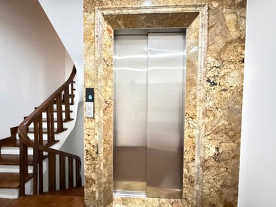 Cần bán nhanh lk hd moon hàm nghi, mỹ đình, q nam từ liêm diện tích 96m2 xây 6 tầng 1 tum mặt tiền 2