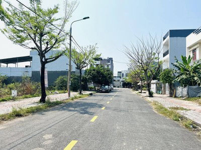 Bán 2 lô liền kề đường hói Kiểng 12 siêu Đẹp Block B2.43, Khu Nam Hoà Xuân , Đà Nẵng  0