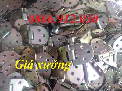 Bản lề lắp bàn bán trú học sinh 2