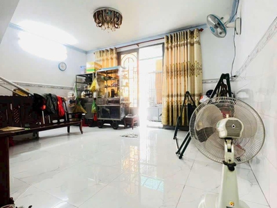 Nhà bán hẻm 1942 HTP TT Nhà Bè - Diện tích : 4,5m x11m - Giá chỉ với: 3 tỷ 790 triệu 3