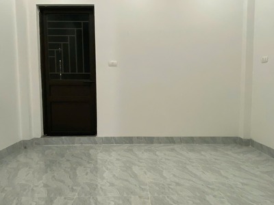 Cần bán nhà riêng Phố Tân Mai quận Hoàng Mai 25m x 5 tầng giá 4.5 tỷ, nhà đẹp, ngõ thông 3