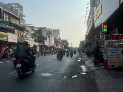 Cần bán gấp MT Hoàng Văn Thụ P.4 Quận Tân Bình. 1