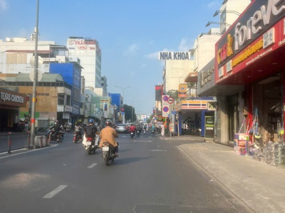 Cần bán gấp MT Hoàng Văn Thụ P.4 Quận Tân Bình. 3