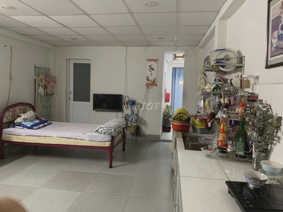 Cần tiền bán gấp nhà mặt tiền Bàu Cát Quận Tân Bình. 3