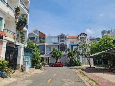   giảm 1.5 tỷ chủ ngộp 8 tỷ cân bán nhà nguyễn hoàng an phú q2 dt 100m2 ngang 5.5m nhà mới 1