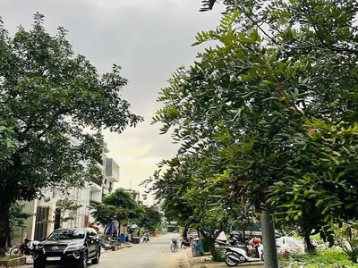   giảm 1.5 tỷ chủ ngộp 8 tỷ cân bán nhà nguyễn hoàng an phú q2 dt 100m2 ngang 5.5m nhà mới 3