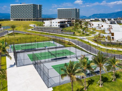 Cần bán villa hướng biển 1