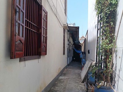 Bán nhà mặt tiền đường 339, dt: 6,3x30, phước long b, q9 4