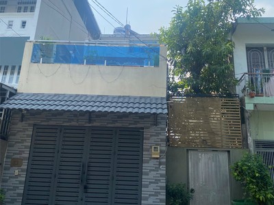 Bán nhà mặt tiền đường 339, dt: 6,3x30, phước long b, q9 1