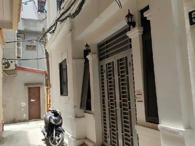 Bán siêu phẩm chdv đường láng, 94m2, lô góc,  thang máy, dòng tiền 1 tỷ/năm,  chỉ 18.8 tỷ 3